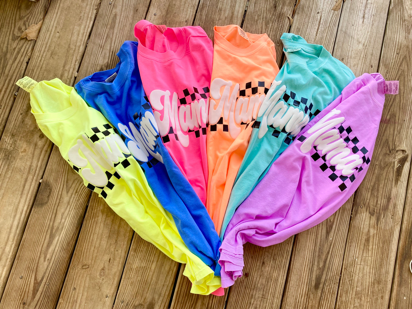 Neon Mama Puff checkered Comfort Color Tee