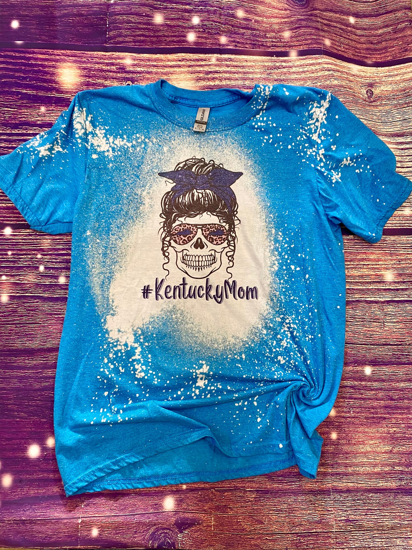 Kentucky Skull Mom Bleach Tee