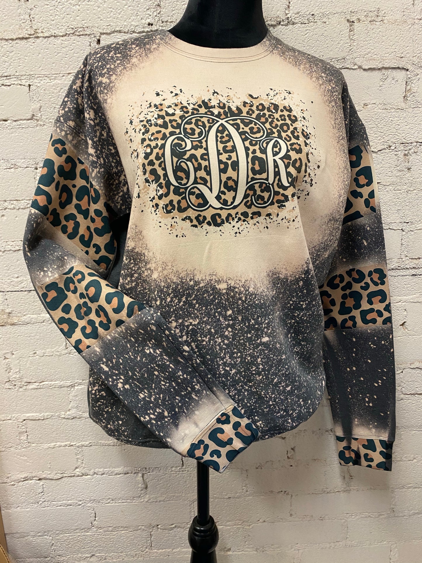 Monogram leopard Bleach Sweatshirt