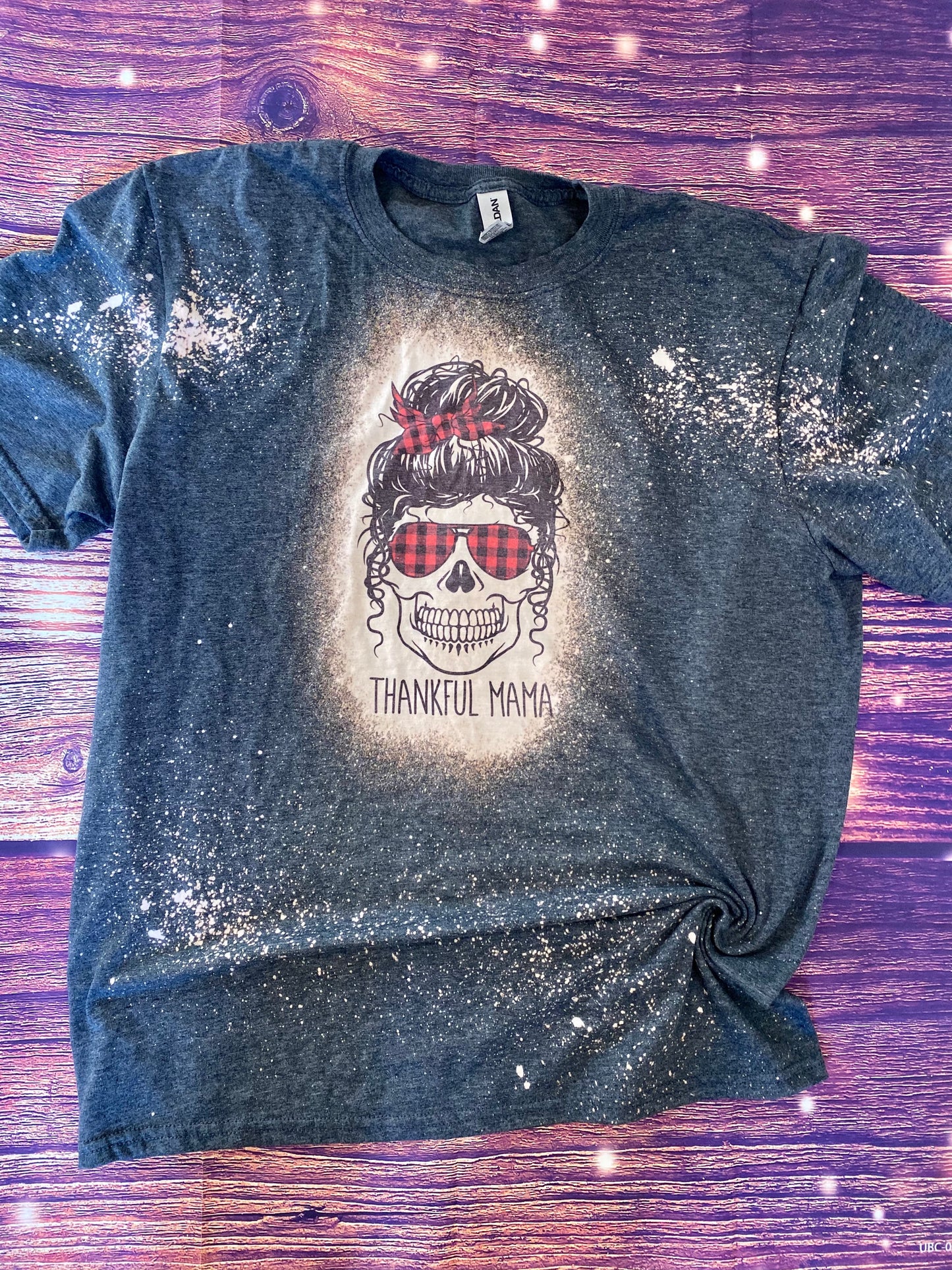 Thankful mama skull Bleach Tee
