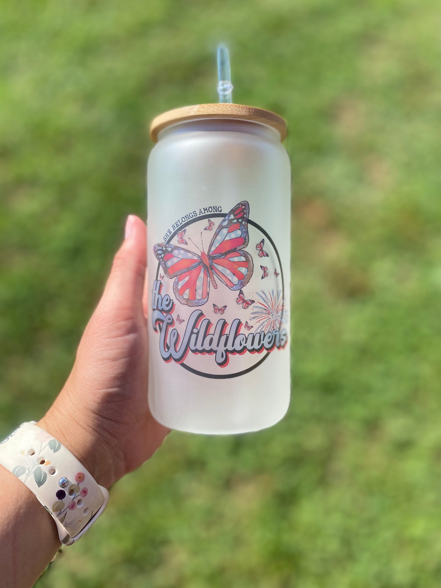 Among the Wildflowers patriotic Glass Tumbler