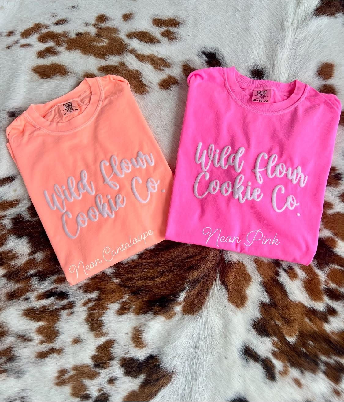 SUMMER SALE ENDS 5/31 Glitter Puff Mama (Custom) Comfort Color Tee